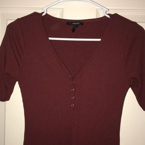 burgundy bodycon dress